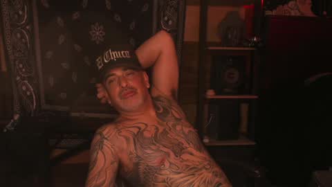 Snapshot of smokey915 chatting on 02/06/25, 11:32 Smokey915 online show from 02/06/25, 11:32