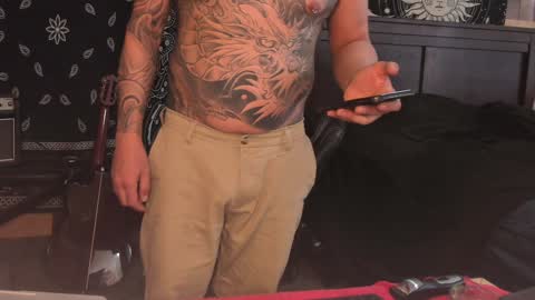 Snapshot of smokey915 chatting on 02/07/25, 02:47 Smokey915 online show from 02/07/25, 02:47