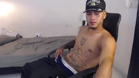 snak_master1 online show from 09/20/25, 06:14