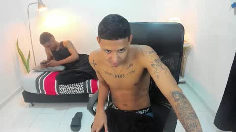 snak_master1 online show from 10/17/25, 11:29