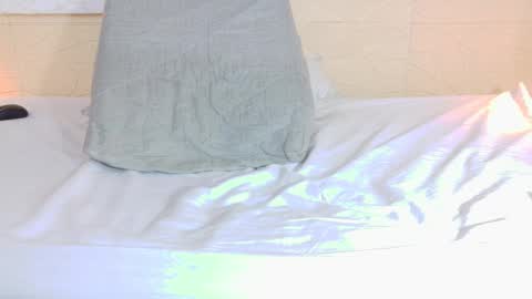 Snapshot of sneakyy_fantasy chatting on 03/12/25, 07:35 Hellen  online show from 03/12/25, 07:35