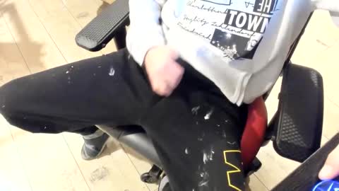 snip1977 online show from 01/06/25, 01:09