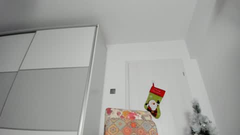 Snapshot of snow_flakee chatting on 12/08/24, 11:03 Maria online show from 12/08/24, 11:03