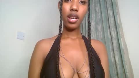 snowfox254 online show from 10/13/25, 07:03