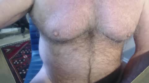 Snapshot of snudge432 chatting on 01/18/25, 02:44 snudge432 online show from 01/18/25, 02:44