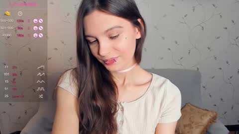 Snapshot of so__sweet chatting on 09/26/25, 07:34 Alice - Birthday Girl online show from 09/26/25, 07:34