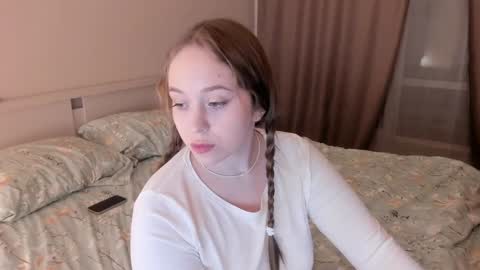 Snapshot of sofaris chatting on 01/31/25, 10:42 Sophy online show from 01/31/25, 10:42