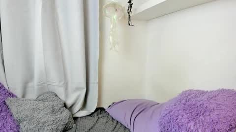 Snapshot of soff_honey chatting on 01/24/25, 12:42 soff_honey online show from 01/24/25, 12:42