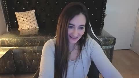 Snapshot of soffi_betacur_b chatting on 09/09/25, 03:06 soffi_betacur_b online show from 09/09/25, 03:06
