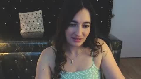Snapshot of soffi_betacur_b chatting on 09/21/25, 03:19 soffi_betacur_b online show from 09/21/25, 03:19