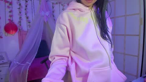 Snapshot of soffi_roberts chatting on 01/22/25, 01:32 sofiia online show from 01/22/25, 01:32