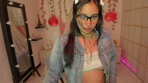 Snapshot of soffi_roberts chatting on 01/31/25, 01:02 sofiia online show from 01/31/25, 01:02