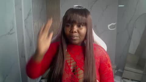 soffia_b online show from 11/06/25, 03:07