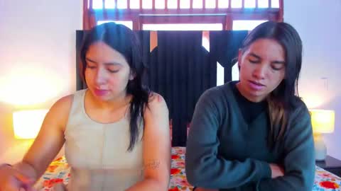 soffy and mia online show from 10/17/25, 12:08