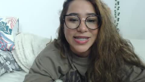 Snapshot of sofi4__ chatting on 02/28/25, 05:59 sofi online show from 02/28/25, 05:59