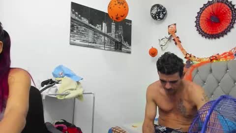 SOFI AND SANTY online show from 11/04/25, 11:48