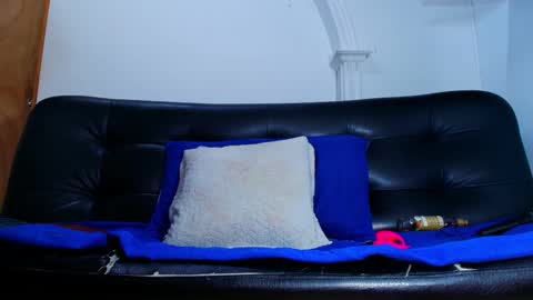 Sofia online show from 10/12/25, 12:15