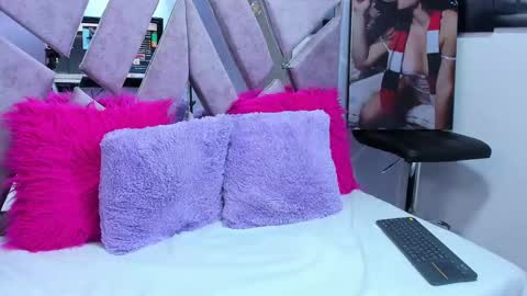 Snapshot of sofi_noa chatting on 01/21/25, 10:30 Sofi Noa online show from 01/21/25, 10:30