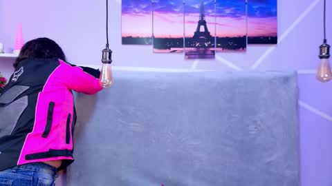 Sofi Noa online show from 10/08/25, 11:19