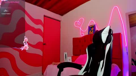  LAURA SOFIA  online show from 02/10/25, 10:42