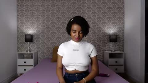 Snapshot of sofi_z chatting on 12/28/24, 11:05 Sofi online show from 12/28/24, 11:05