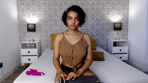 Snapshot of sofi_z chatting on 01/15/25, 09:51 Sofi online show from 01/15/25, 09:51