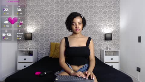 Snapshot of sofi_z chatting on 01/23/25, 06:56 Sofi online show from 01/23/25, 06:56