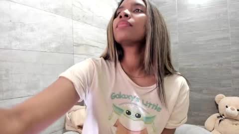 sofia86379 online show from 12/15/24, 10:37