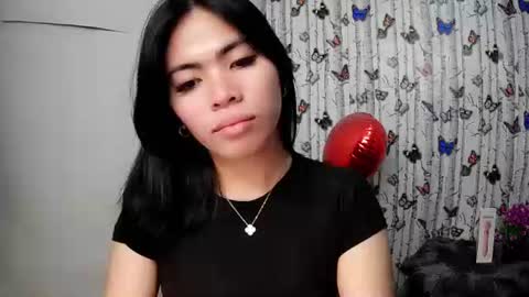 Snapshot of sofia_ava24 chatting on 10/04/25, 02:20 Chady online show from 10/04/25, 02:20