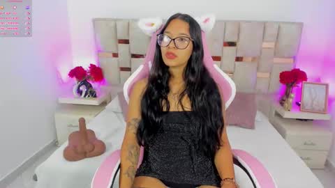 Snapshot of sofia_castle01 chatting on 10/09/25, 12:14 Sofia online show from 10/09/25, 12:14