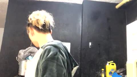 Sofia Jimenez online show from 11/09/25, 12:53