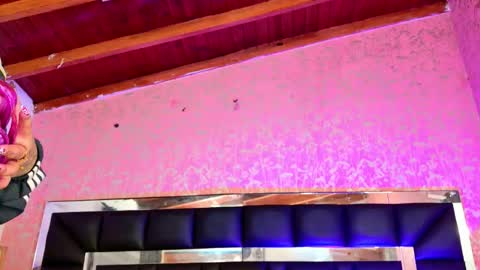 Sofia online show from 10/31/25, 03:18