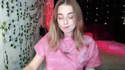 sofia_rosemary online show from 10/08/25, 02:04