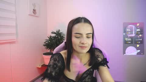 Snapshot of sofia_sb chatting on 12/11/24, 02:41 Jessica Sofia online show from 12/11/24, 02:41