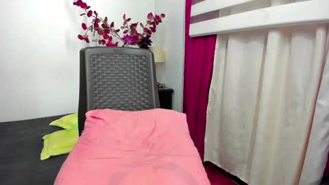 Snapshot of sofia_sorceress chatting on 12/11/24, 03:35 sofia_sorceress online show from 12/11/24, 03:35