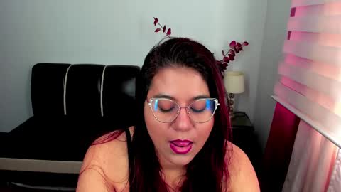 Snapshot of sofia_sorceress chatting on 02/17/25, 12:48 sofia_sorceress online show from 02/17/25, 12:48