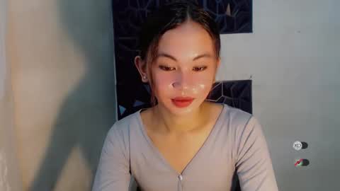 sofia_sweetheart18 online show from 11/06/25, 06:58