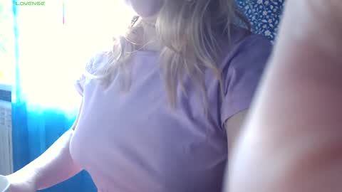 Snapshot of sofiabaileys chatting on 03/05/25, 12:44 Sofia welcome to my room online show from 03/05/25, 12:44