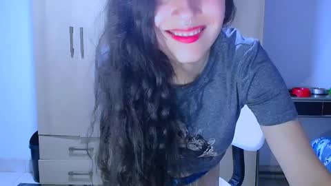 sofiacano43 online show from 10/03/25, 02:30
