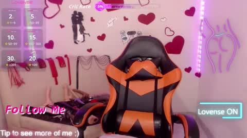 Snapshot of sofiacurvy45 chatting on 11/15/25, 01:47 sofiacurvy45 online show from 11/15/25, 01:47