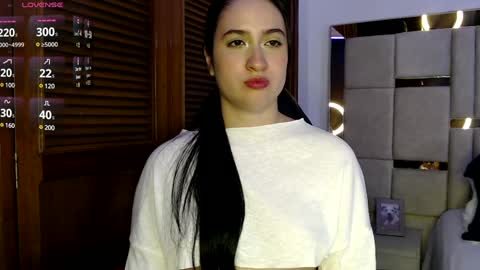 Snapshot of sofiaduque_26 chatting on 12/14/24, 11:01 sofiaduque_26 online show from 12/14/24, 11:01