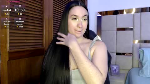 Snapshot of sofiaduque_26 chatting on 03/01/25, 09:15 sofiaduque_26 online show from 03/01/25, 09:15