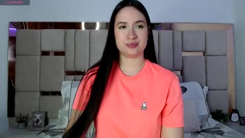 Snapshot of sofiaduque_26 chatting on 03/05/25, 07:06 sofiaduque_26 online show from 03/05/25, 07:06