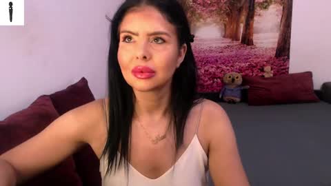 sofialiub online show from 12/04/24, 12:03