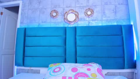 Snapshot of sofiamiiller chatting on 01/08/25, 10:59 Sofia Miller online show from 01/08/25, 10:59