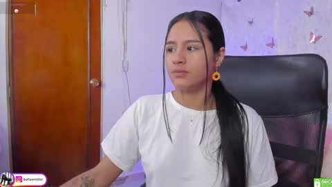 Snapshot of sofiaxmiller chatting on 09/27/25, 12:04 Danna Sofia online show from 09/27/25, 12:04