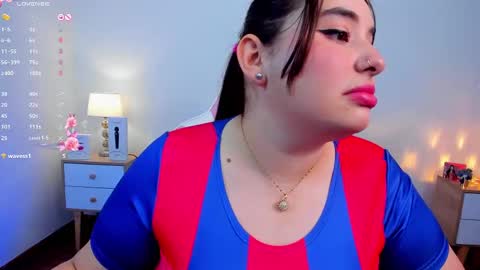 Snapshot of sofiflex chatting on 10/04/25, 07:06 - . - . online show from 10/04/25, 07:06