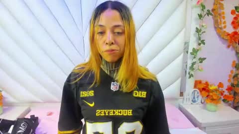 sofii_anal_ online show from 11/06/25, 02:12