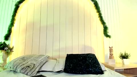 Snapshot of sofii_lopezz chatting on 12/20/24, 06:02 Sofii Lopezz online show from 12/20/24, 06:02