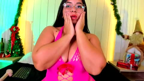 Snapshot of sofii_lopezz chatting on 12/28/24, 06:08 Sofii Lopezz online show from 12/28/24, 06:08